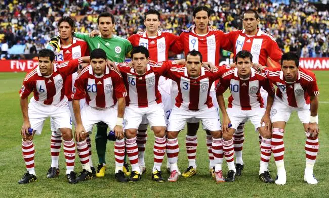 L'équipe du Paraguay a remporté son match contre la Nouvelle-Zélande. Le score de deux buts à rien est le reflet de la rencotre de football