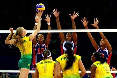 L'équipe féminine de volleyball brésilienne en finale du championnat du monde face à la russie. Le brésil a tenu mais les russes étaient plus forte et conserver leur première place comme l'année dernière.