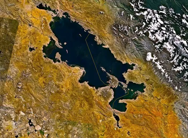 Le lac Titicaca : Un lac d’altitude entre le Pérou et la Bolivie