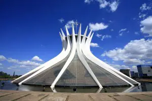 bresil-brasilia-cathedrale