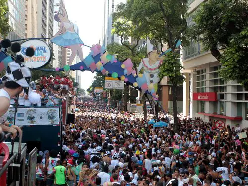 Carnaval de Rio de janeiro, un record de participation au défilé de Bola Preta