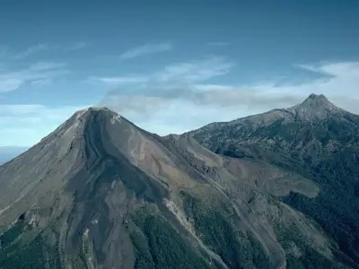 La spectaculaire éruption du volcan Colima
