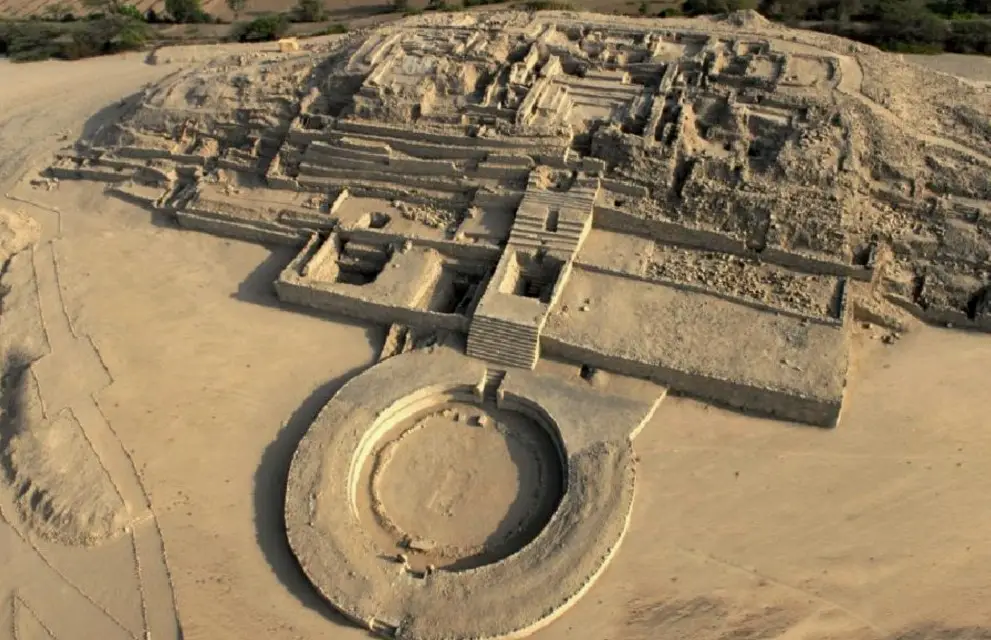 La ville sacrée de Caral au Pérou