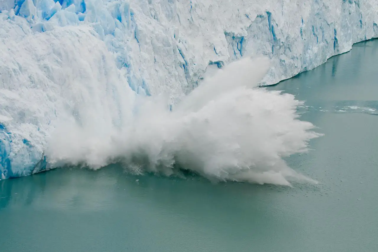 Glacier Perito Moreno effondrement