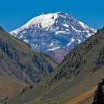 Tupungato : un volcan dans le parc provincial sur la frontière argentino-chilienne