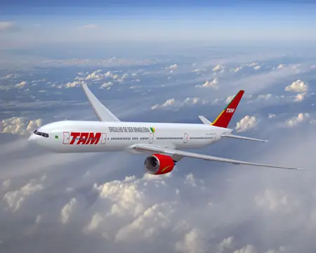 Fusion aérienne LAN (Chili) et TAM (Brésil) deviennent LATAM Airlines Group.