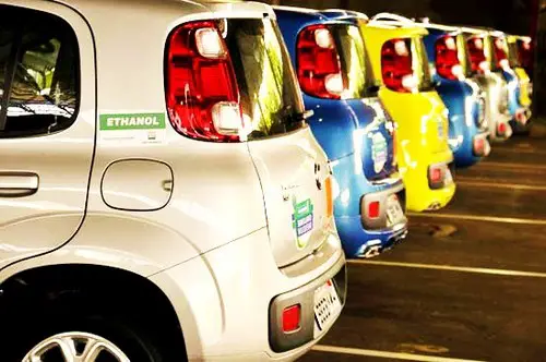 Marché de l'automobile au Brésil en pleine haussse, les locations de voitures aux touristes ont encore de beaux jours devant eux.