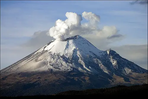 Le volcan Popocatepetl du Mexique est en éruption depuis 2005