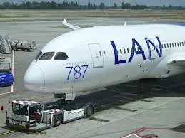 Chili: la compagnie aérienne chilienne LAN suspend les vols de ses 3 Boeing 787 Dreamliner endommagé