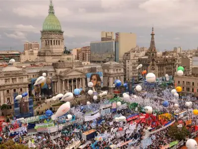 Argentine : Cristina Kirchner soutenu par son peuple