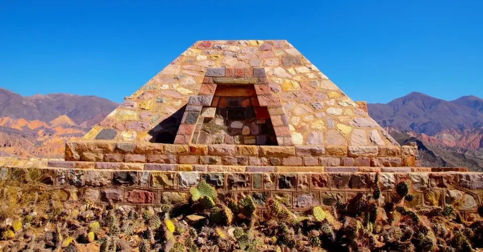 Cap sur le site archéologique de Pucara de Tilcara en Argentine
