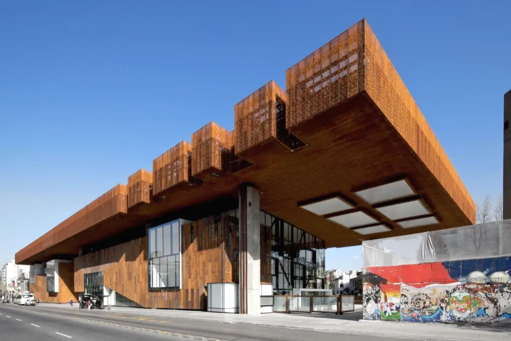 Le centre culturel Gabriela Mistral à Santiago au Chili