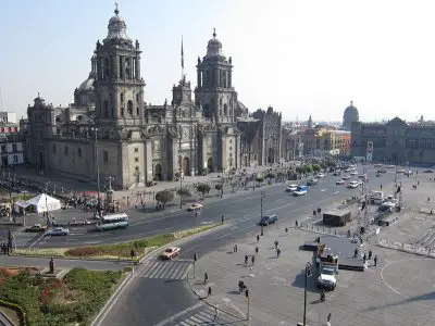 Zocalo : la place de la constitution à Mexico