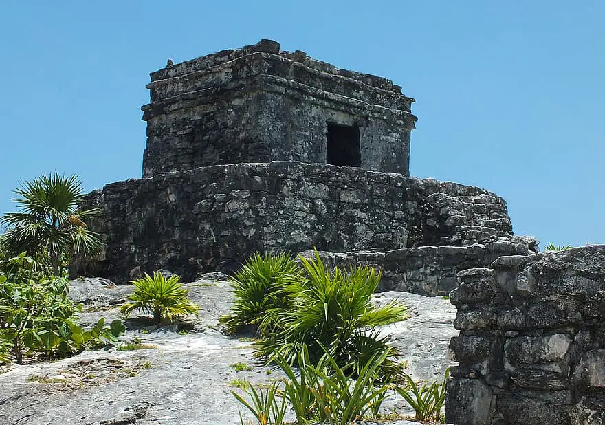 Les ruines mayas de l'Est du Yucatan