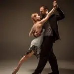 Les grands maestros du tango argentin : gardiens de la tradition