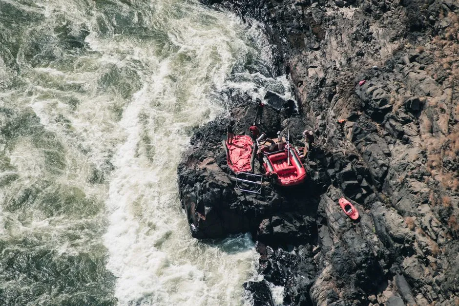 Comprendre la « mécanique » de la fonte des neiges pour réussir votre rafting andin