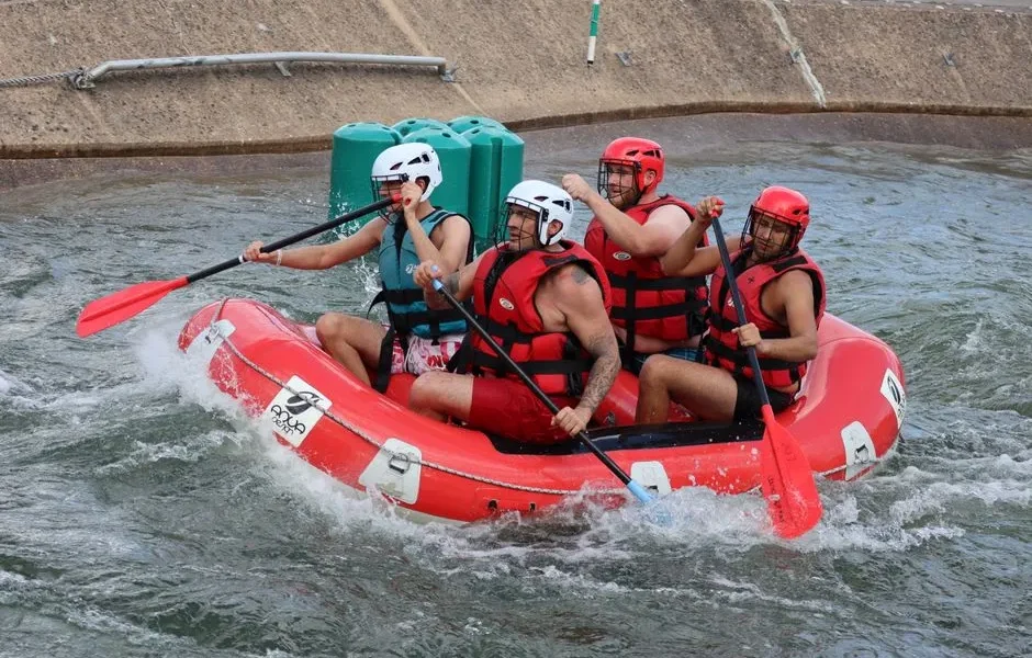 Rafting sportif : les meilleurs parcours pour pratiquants expérimentés