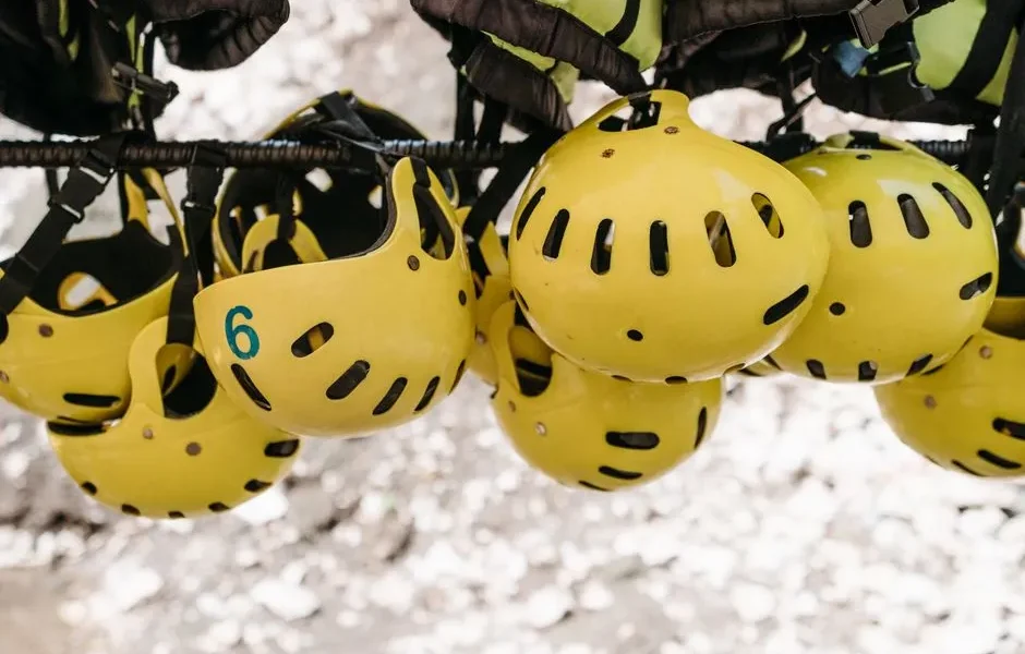 Pourquoi le casque est indispensable en rafting