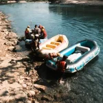 Que fournit une agence de rafting ? Équipement inclus et services sur place