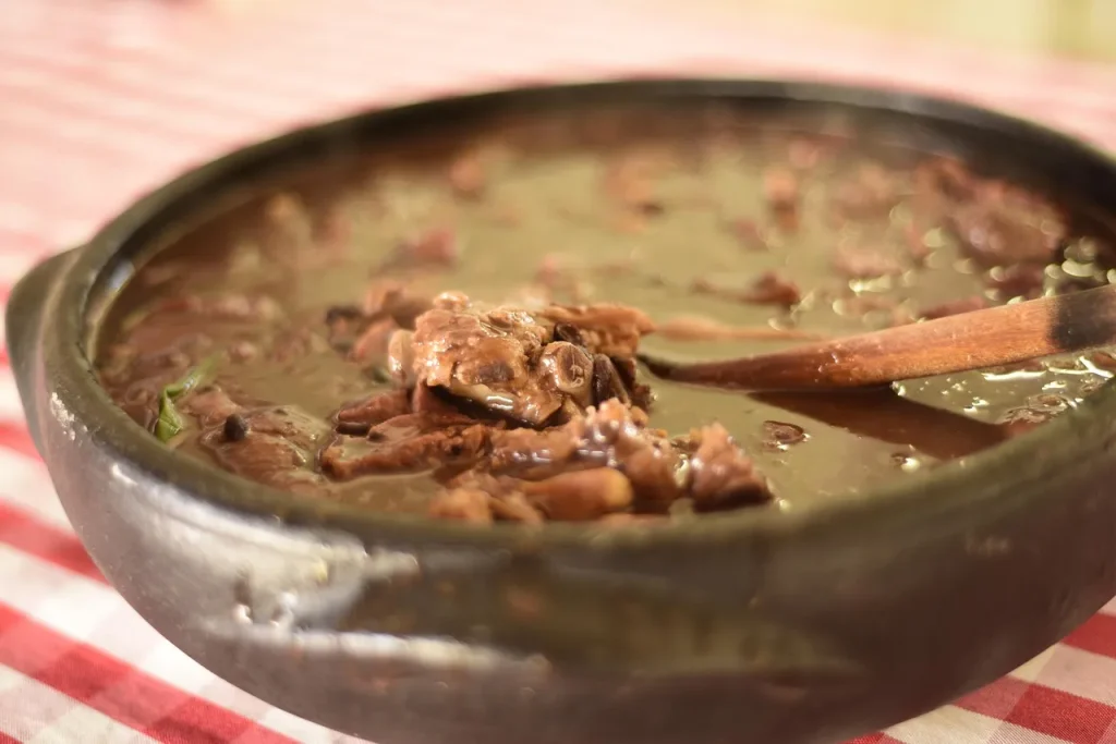 Qu’est-ce qu’une feijoada complète brésilienne ?
